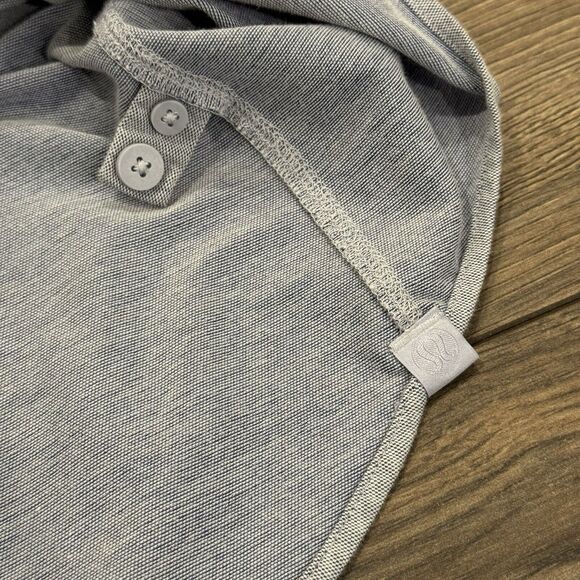 Men's Lululemon Long Sleeve Button Up Shirt Size Small Stretch Work Casual Blue - Picture 4 of 7